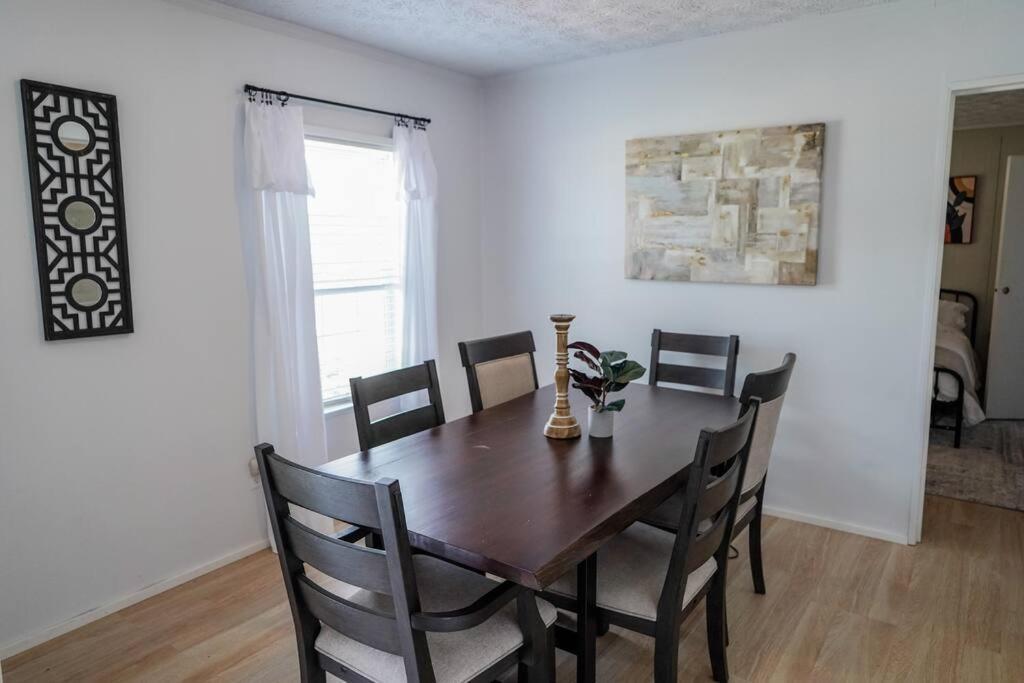 Beautiful Stylish 3 Bedroom Home In Greenville Exterior foto